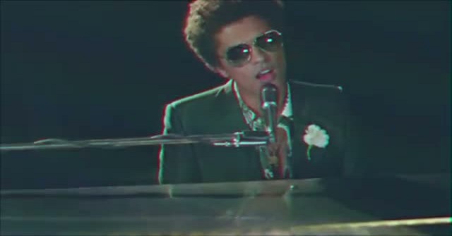 Bruno Mars will head to the Super Bowl (Music video still)