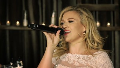 Kelly Clarkson will tie the knot! (YouTube)